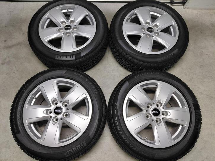 16 inch velgen met winterbanden Mini Clubman F54, Auto-onderdelen, Banden en Velgen, Banden en Velgen, Winterbanden, 16 inch, 195 mm