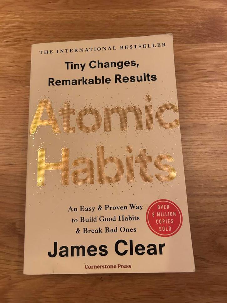 Atomic Habits - James Clear (Engels), Boeken, Advies, Hulp en Training, Gelezen, Ophalen of Verzenden