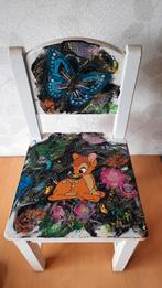 Handgeschilderd klein hout kinderstoeltje, Kinderen en Baby's, Kinderkamer | Tafels en Stoelen, Ophalen, Gebruikt, Stoel(en)