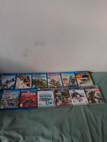 Playstation 4 en 3 spellen beschikbaar voor biedingen