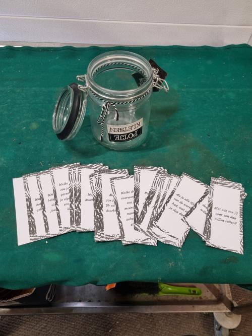 kletspot met 50 vragen, Ophalen of Verzenden, 'T Olde Gre-j, Info@toldegrej.nl, Endepoelstraat 20f Didam