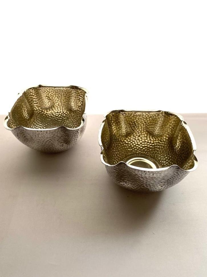 2 verzilverde gehamerde kommetjes schaaltjes - Fallon, Antiek en Kunst, Antiek | Goud en Zilver, Ophalen of Verzenden