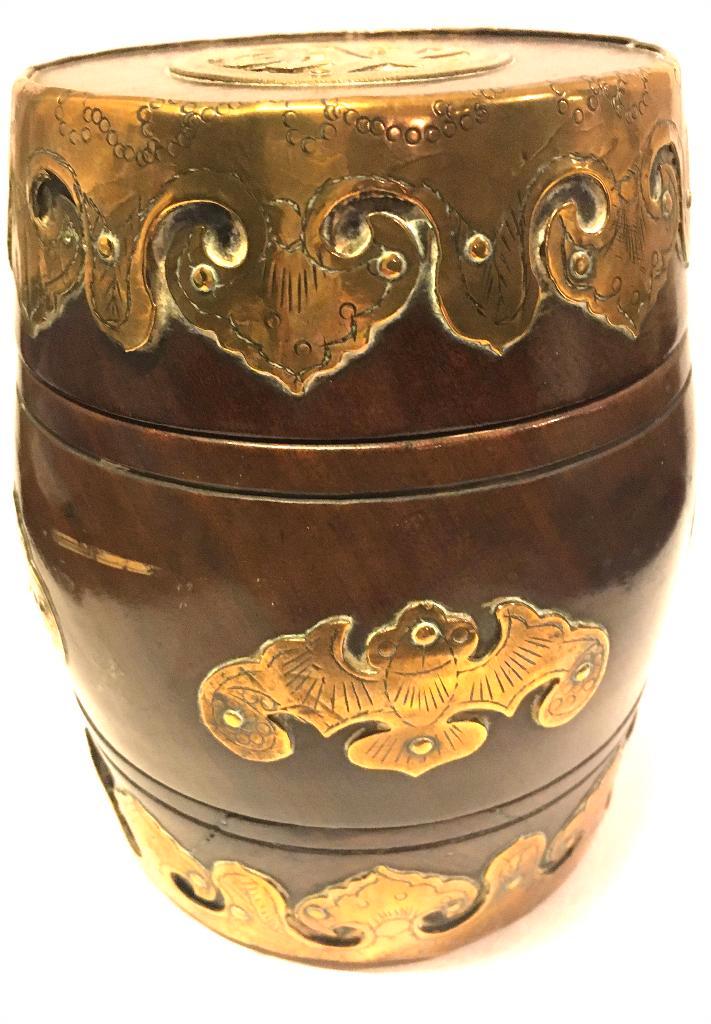 Tabakspot Doos Messing beslag Tonvormig, Antiek en Kunst, Curiosa en Brocante, Verzenden