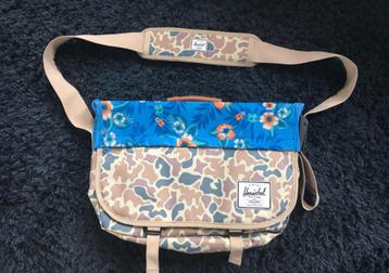 Herschel schoudertas beschikbaar voor biedingen