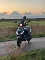 Piaggo zip, Fietsen en Brommers, Scooters | Piaggio, Ophalen, Zo goed als nieuw, Benzine, Zip