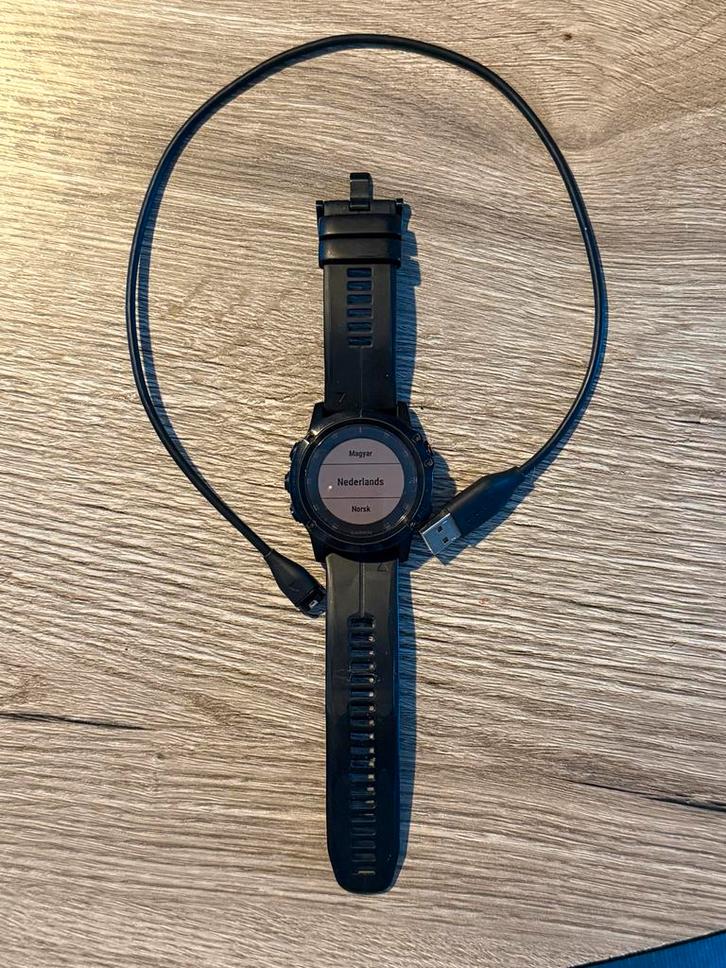Garmin Fenix 5X Plus - Topsporthorloge met GPS, Sieraden, Tassen en Uiterlijk, Smartwatches, Gebruikt, Android, Zwart, Afstand