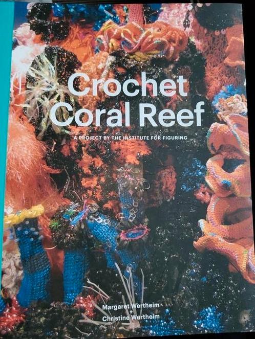 Boek Kunstproject Gehaakt Coraalrif! Engelstalig, Boeken, Kunst en Cultuur | Fotografie en Design, Ophalen of Verzenden