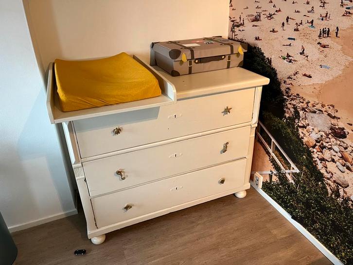 Vintage commode, Kinderen en Baby's, Kinderkamer | Commodes en Kasten, Gebruikt, Commode, 90 tot 105 cm, 100 cm of meer, 50 tot 70 cm