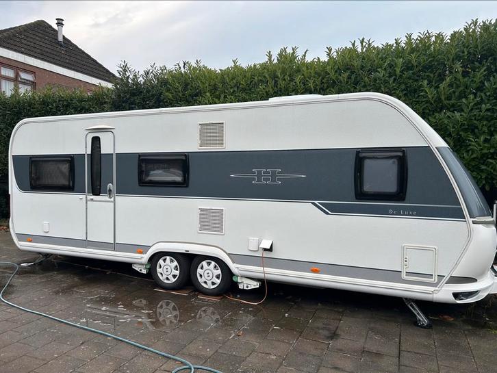 Hobby de Luxe 650 KMFE stapelbed+voortent+luifel+airco+mover, Caravans en Kamperen, Caravans, Particulier, tot en met 5, 1500 - 2000 kg