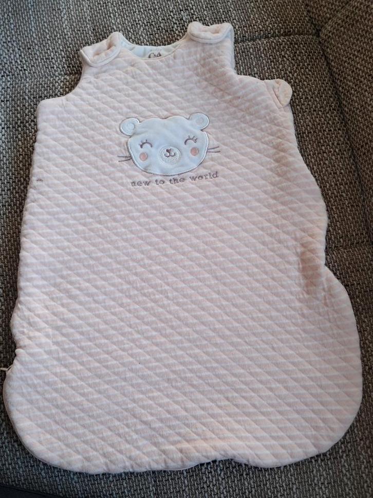 Roze Slaapzak met Beer - Zo Goed Als Nieuw, Kinderen en Baby's, Dekens, Slaapzakjes en Inbakerproducten, Zo goed als nieuw, Slaapzak