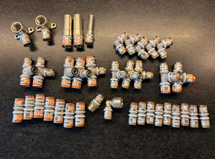 38x uponor koppeling, Doe-het-zelf en Verbouw, Buizen en Afvoer, Ophalen of Verzenden