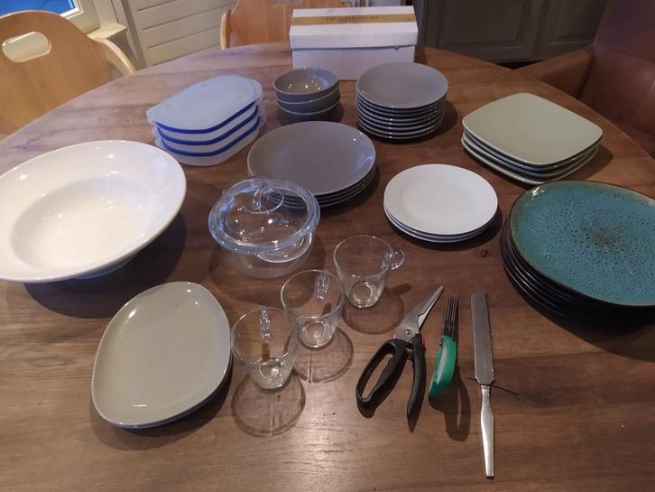 GRATIS servies allerlei (zie omschrijving), Huis en Inrichting, Keuken | Servies, Bord(en), Overige stijlen, Glas, Ophalen