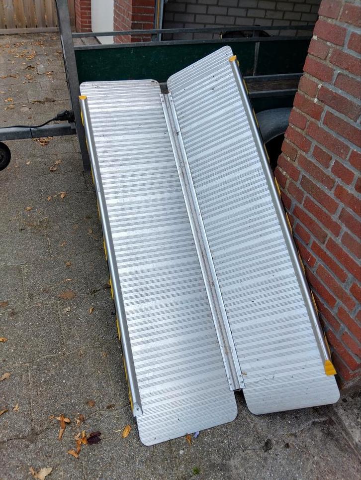Opvouwbare Oprijplaat Rolstoel/Scootmobiel, Auto diversen, Aanhangwagen-onderdelen, Ophalen of Verzenden