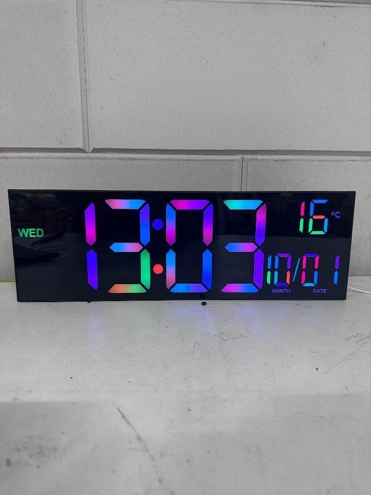 Digitale LED klok, Huis en Inrichting, Woonaccessoires | Klokken, Nieuw, Wandklok, Digitaal, Ophalen