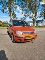 Fiat Panda 1.2 Emotion TREKHAAK - AUTOMAAT - LAGE KILOMETERS, Gebruikt, 1242 cc, 840 kg, Origineel Nederlands