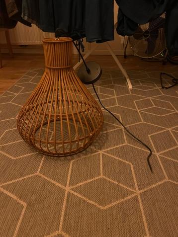Mooie Bamboe Hanglamp beschikbaar voor biedingen