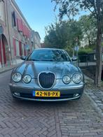 Handgeschakelde Jaguar S-Type 2.5 V6 2003 Grijs, Achterwielaandrijving, 2497 cc, Handgeschakeld, Particulier