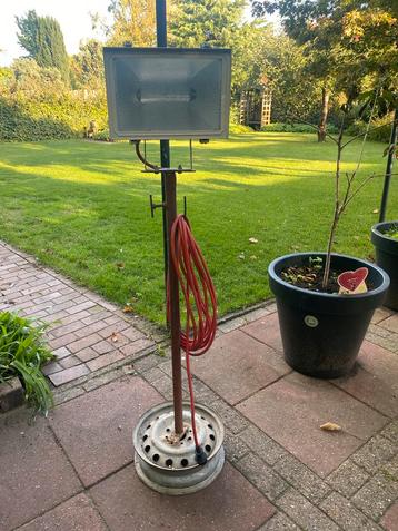 Bouwlamp - Krachtige Verlichting beschikbaar voor biedingen