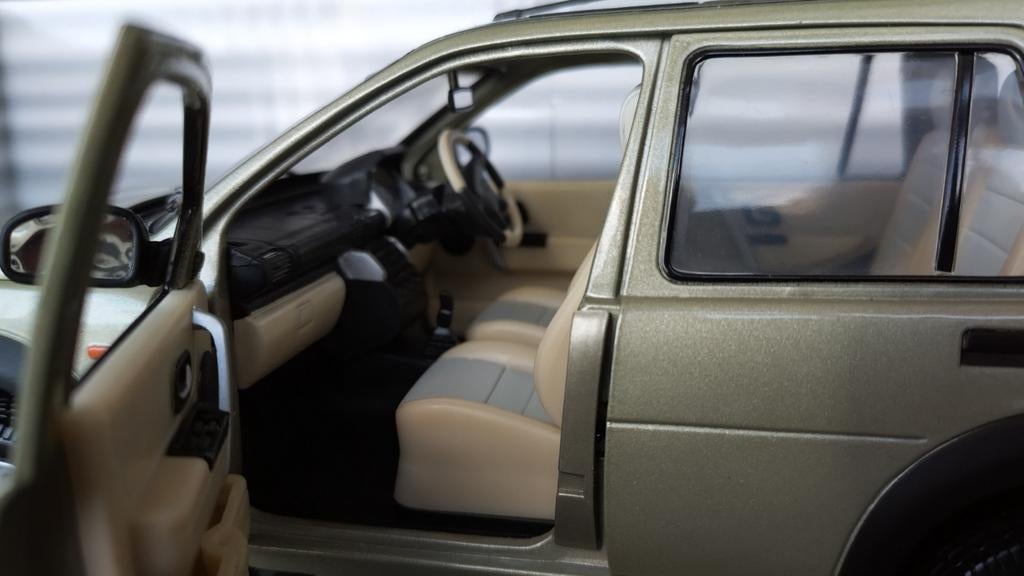Land Rover Freelander 2 1;18 Ertl Grandes Marques Pol, Hobby en Vrije tijd, Modelauto's | 1:18, Ophalen of Verzenden, Zo goed als nieuw