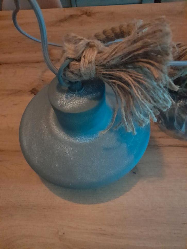 Mooie hanglamp met touw accenten nieuw, Huis en Inrichting, Lampen | Hanglampen, Zo goed als nieuw, Minder dan 50 cm, Glas, Metaal