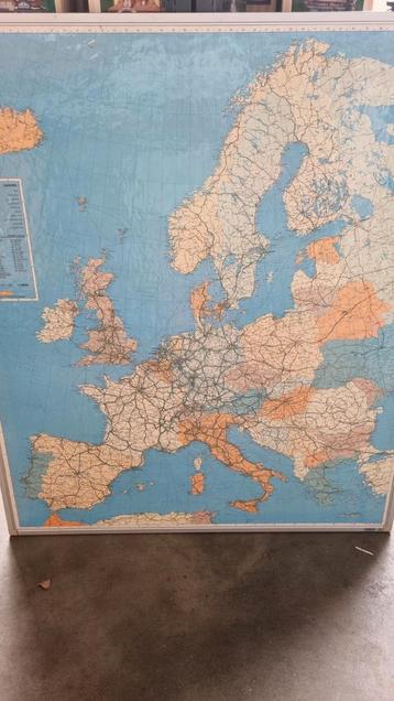 Landkaart europa beschikbaar voor biedingen