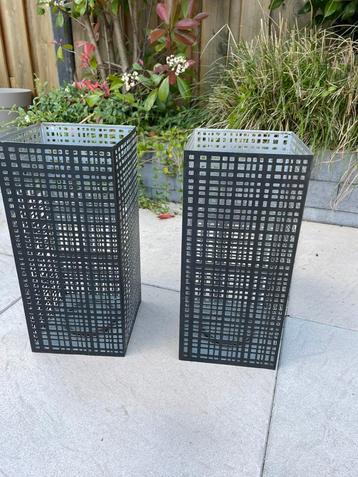 Set van 2 metalen lantaarns – modern design – binnen/buiten beschikbaar voor biedingen