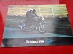 Triumph Trident 750 T 150 V triple - Nederlandse folder 1973, Boeken, Overige merken, Ophalen of Verzenden, Triumph Motorcycles