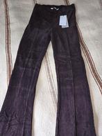 Flare broek nieuw!, Kleding | Dames, Broeken en Pantalons, Bruin, Nieuw, Ophalen of Verzenden, Costes