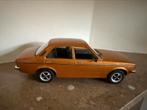 Opel Kadett C2 4-deurs 1977 - Goudbruin - Nieuw, Hobby en Vrije tijd, Modelauto's | 1:18, Ophalen of Verzenden, Nieuw, Auto, Overige merken