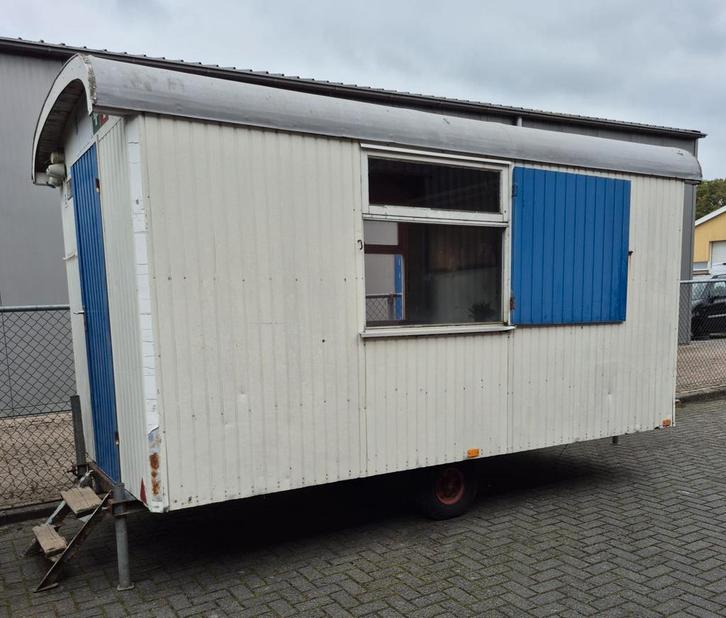 Mooie metalen De Meeuw schaftwagen/werkplek/pipowagen/keet, Doe-het-zelf en Verbouw, Bouwketen en Schaftketen, Gebruikt, Ophalen