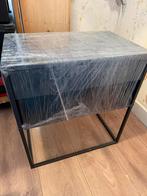 IKEA Vikhammer Nachtkastje - Groot 60cm, Huis en Inrichting, Slaapkamer | Nachtkastjes, Ophalen of Verzenden, 70 cm of meer, Hout