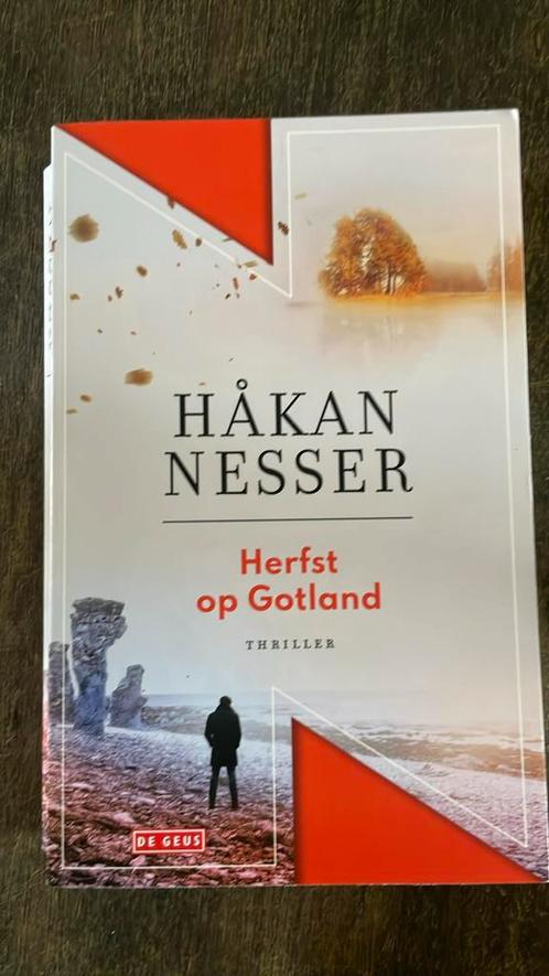 Håkan Nesser - Herfst op Gotland, Boeken, Thrillers, Zo goed als nieuw, Nederland, Ophalen of Verzenden