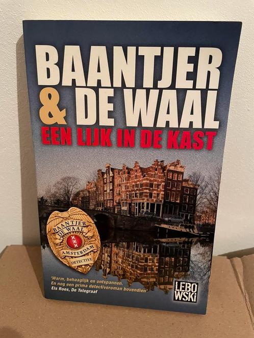 A.C. Baantjer - Een lijk in de kast, Boeken, Detectives, Zo goed als nieuw, Ophalen of Verzenden