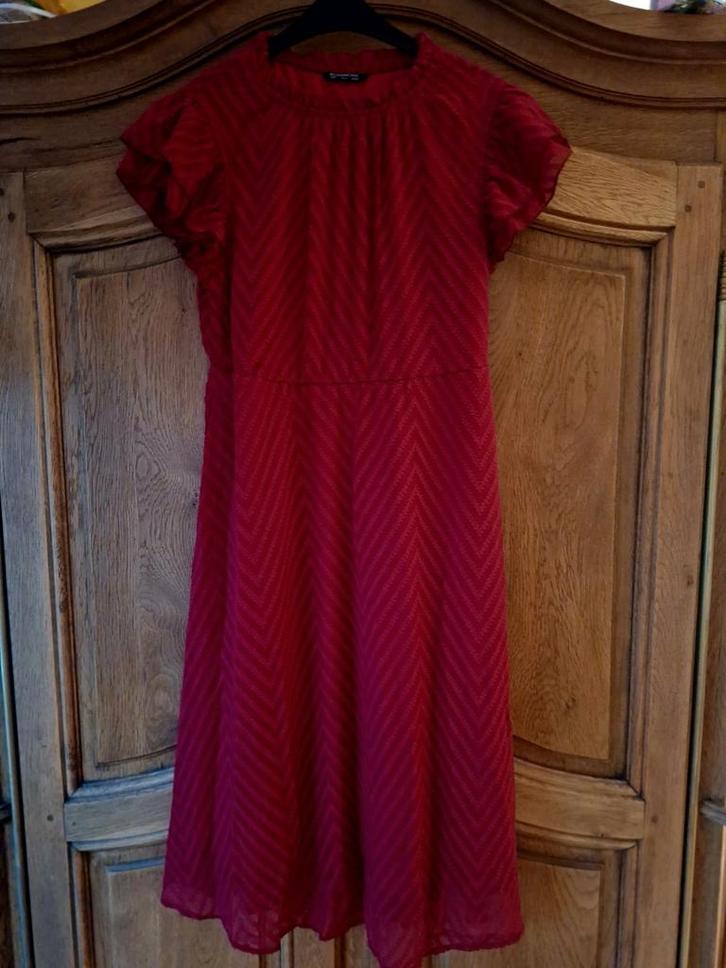 Nieuwe zomerse jurk Bloomchic, donkerrood maat 40 (NL mt 42), Kleding | Dames, Jurken, Nieuw, Maat 42/44 (L), Rood, Knielengte