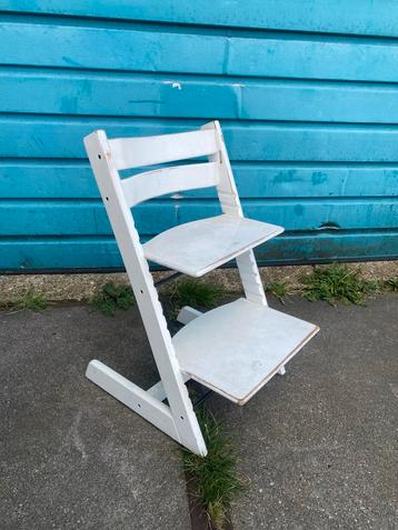 STOKKE TRIPP TRAPP Kinderstoel stevige staat beschikbaar voor biedingen