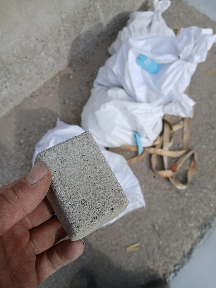 Betonnen stelblokjes + Vlechtdraad - Nieuw, Doe-het-zelf en Verbouw, Metselstenen, Nieuw, Beton, Ophalen