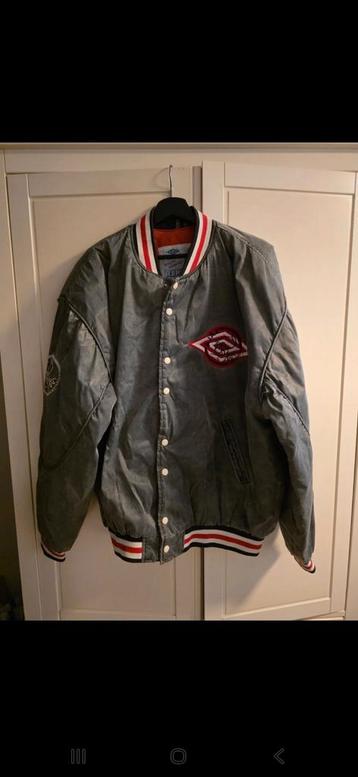 Ajax bomberjas 1989-1991 XL Umbro beschikbaar voor biedingen