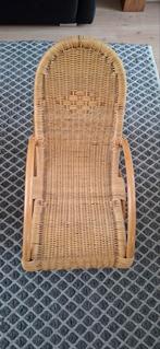 Rotan kinder schommelstoel, Ophalen, Zo goed als nieuw, Stoel(en)