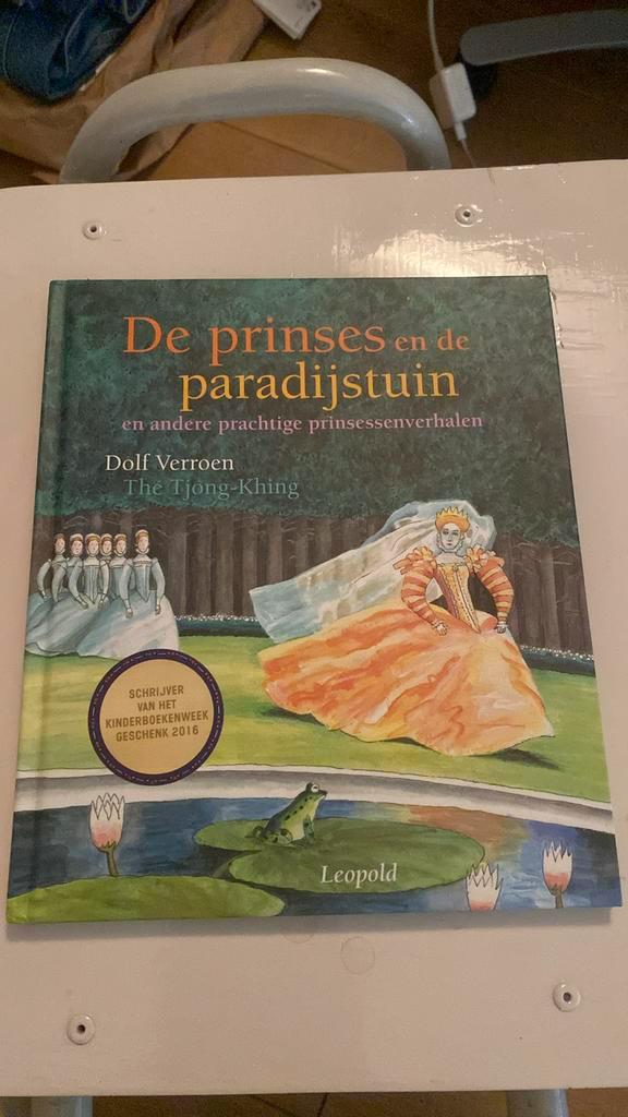 Dolf Verroen - De prinses en de paradijstuin, Boeken, Kinderboeken | Jeugd | onder 10 jaar, Zo goed als nieuw, Ophalen of Verzenden