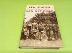 chris van esterik /// een jongen van het dorp ///, Boeken, Ophalen of Verzenden, Zo goed als nieuw, Nederland