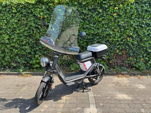 AGM Goccia snor 25km/u, Fietsen en Brommers, Snorfietsen en Snorscooters, Zo goed als nieuw, Overige merken, Elektrisch, Ophalen