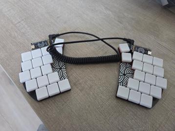 Ferris Sweep Low Profile Split Keyboard beschikbaar voor biedingen