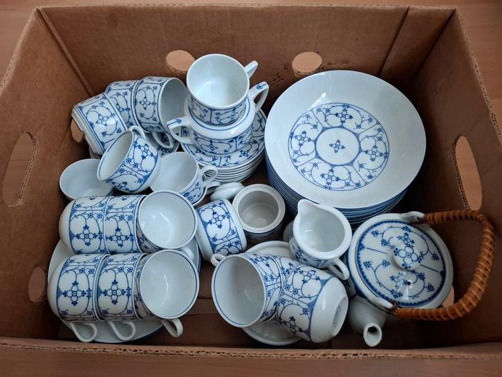 Doos met Blau Saks Jager, zie beschrijving, Antiek en Kunst, Antiek | Servies compleet, Ophalen