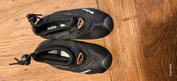 Waterschoenen maat 25 beschikbaar voor biedingen