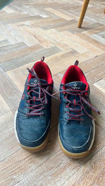 Nette Brabo Zaal Hockey schoenen maat 39 beschikbaar voor biedingen