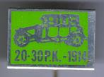 20-30 P.K. 1914 groen op alu oldtimer auto speldje ( A_002 ), Verzamelen, Speldjes, Pins en Buttons, Verzenden, Zo goed als nieuw