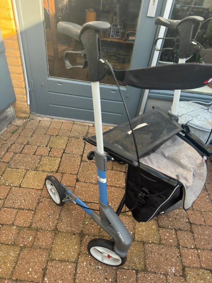 Topro Olympus S in nieuwstaat en topro troja 5g, Diversen, Rollators, Zo goed als nieuw, Ophalen of Verzenden