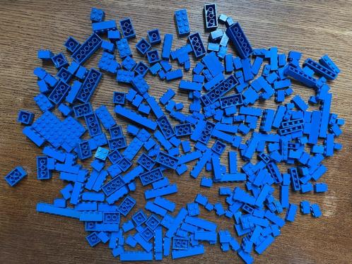 Lot LEGO 300 Bricks in blauw diverse afmetingen, Kinderen en Baby's, Speelgoed | Duplo en Lego, Gebruikt, Lego, Losse stenen, Ophalen of Verzenden