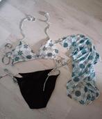 Bikini en bijpassende omslagdoek maat S, Kleding | Dames, Badmode en Zwemkleding, Beachwave, Overige kleuren, Ophalen of Verzenden