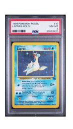 PSA 8 Lapras fossil Holo, Hobby en Vrije tijd, Verzamelkaartspellen | Pokémon, Ophalen of Verzenden, Zo goed als nieuw, Losse kaart